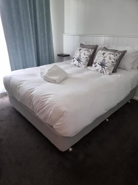 Myrtleford Hotel - QLD Tourism 2