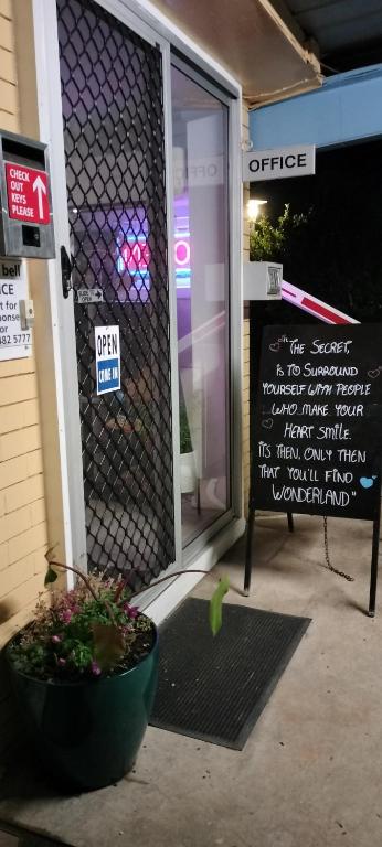Nationwide Motel - QLD Tourism 1