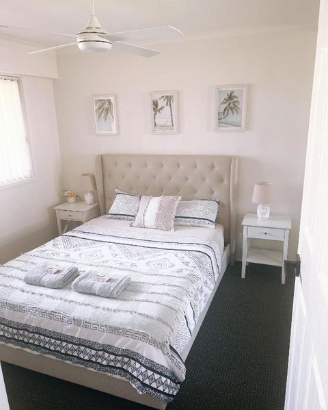 Nautilus Hamptons Style Luxury Beach Apartment Merimbula - Queensland Tourism 3