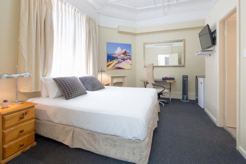 Neutral Bay Lodge - QLD Tourism 0
