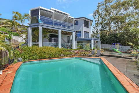 New Property Shimmer Shores Absolute Waterfront Retreat At Fishing Point, Lake Macquarie - QLD Tourism 1