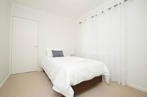 Mt Pleasant Short Stay - QLD Tourism 2