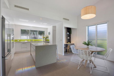 Noosa Gem! Walking Distance To Cafes - Shops - Sunshine Beach And Dog Beach - Queensland Tourism 3