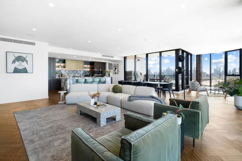 Nine Elm Luxurious Penthouse Panoramic City Views - Queensland Tourism 0