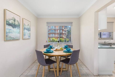 North Beach Escape - Balcony Sunrises And Ocean Walks - Queensland Tourism 2