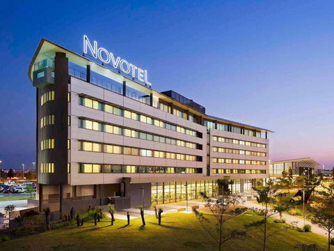 Novotel Brisbane Airport - QLD Tourism 3