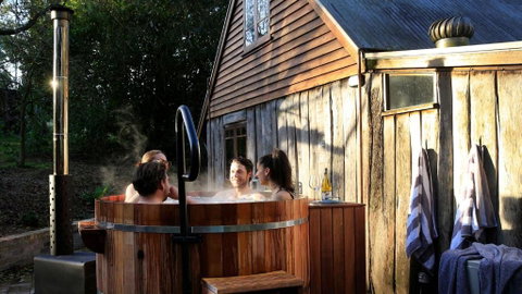 Nungaroo Cottage - Queensland Tourism 2