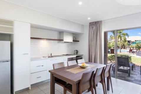 Oaks Cable Beach Resort - QLD Tourism 3