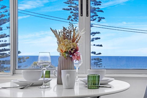 Ocean View 1 Bedroom Private Apartment Next To Maroubra Beach - QLD Tourism 2