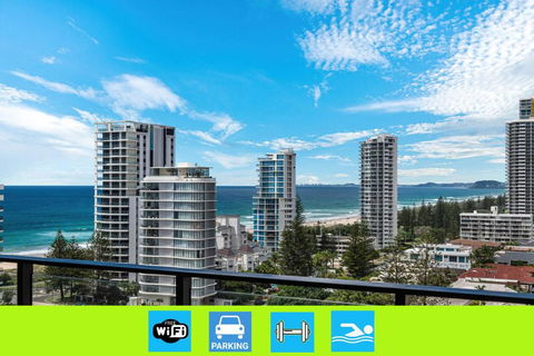 OPUS Apartment - Beach At Your Doorstep Short Walk To Light Rail - QLD Tourism 0