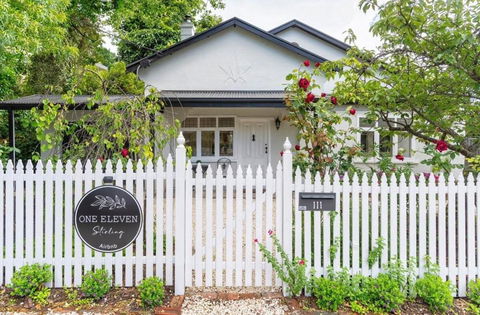 One Eleven Stirling - QLD Tourism 0