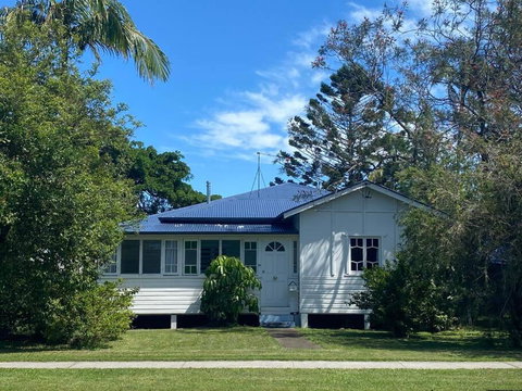 Original Surf Cottage In Heart Of Pottsville Beach - QLD Tourism 0