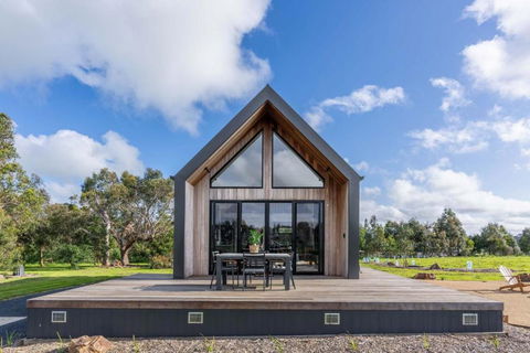 Ovata - Country To Coast - Queensland Tourism 0