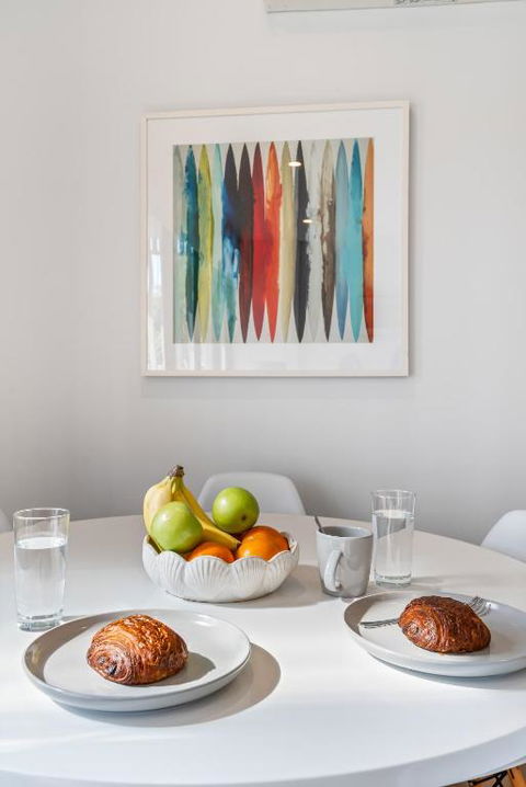 Park Life! Elegant & Sun-Filled 2 Bed 2 Bath Home In Caulfield North - Queensland Tourism 3