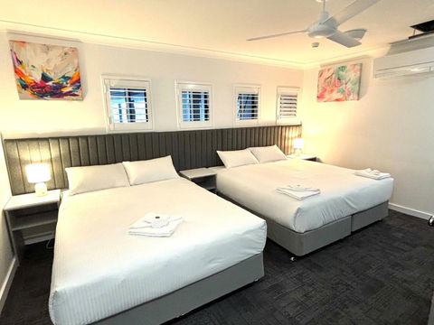Palace Hotel Proserpine - Queensland Tourism 2