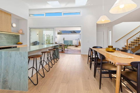 Palm Springs Hideaway - Queensland Tourism 1