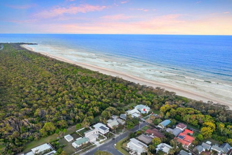 Pangkarra -Stunning Beach House - Family Friendly - QLD Tourism 0