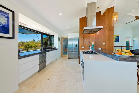 Panorama Beach House - Queensland Tourism 1