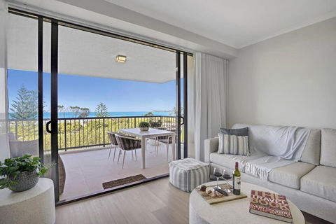 Panoramic Ocean View 2 Bed 2 Bath - Queensland Tourism 3