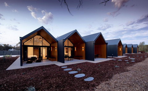 Par Five Shacks - QLD Tourism 3