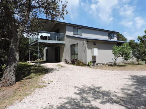 Paradise On The Boulevard - 90 Mile Beach Holiday Home - Queensland Tourism 2