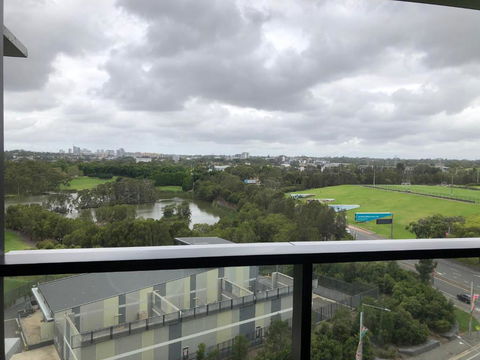 Parkview Modern Apartment W Parking @ Olympic Park - Queensland Tourism 3