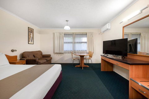 Pegasus Motor Inn And Serviced Apartments - QLD Tourism 3