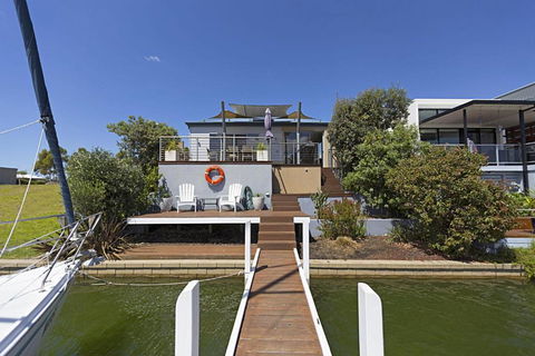 Pelican Landing - Queensland Tourism 3