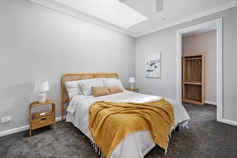 Playa Azul-Beach House On Catherine Hill Bay And Moonee Beach - Queensland Tourism 3