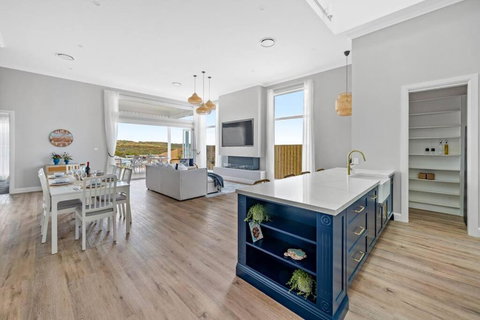 Playa Azul-Beach House On Catherine Hill Bay And Moonee Beach - Queensland Tourism 0