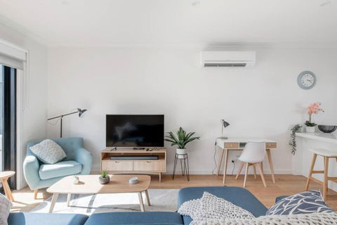 Perfect Port Melbourne Townhouse - QLD Tourism 1