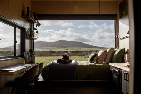 Peter The Tiny Cabin In Esperance - QLD Tourism 3