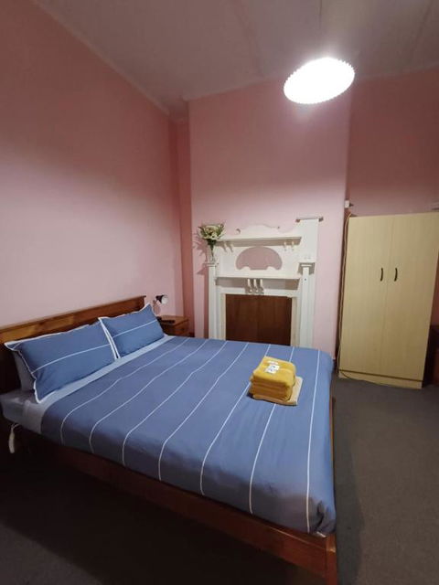 PETERBOROUGH HOTEL - QLD Tourism 2