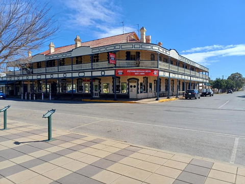 PETERBOROUGH HOTEL - QLD Tourism 0