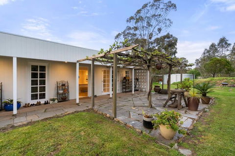 Piambong House - QLD Tourism 1