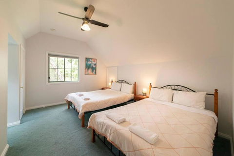 Pinnacle Retreat - QLD Tourism 2