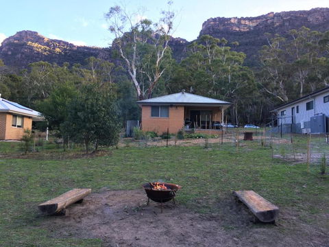 Pinnacle Views - QLD Tourism 1