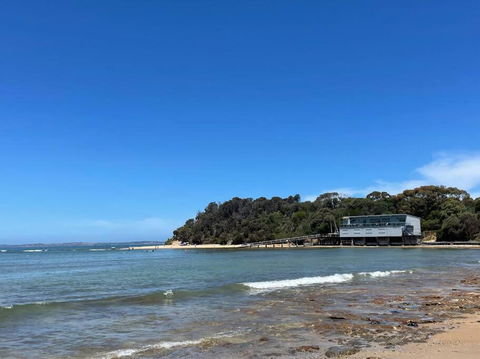 Point Leo Luxury Beach House - Point Leo - Queensland Tourism 1