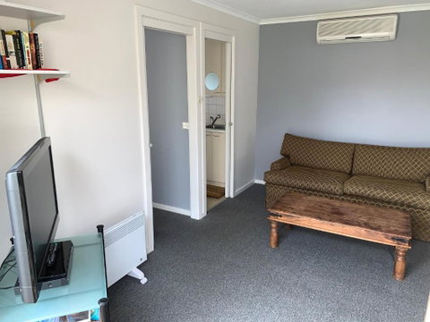 Portarlington Holiday Apartment - QLD Tourism 2