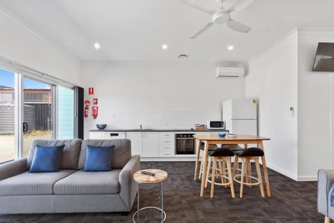 Port Lincoln Shark Apartment 5 - QLD Tourism 1
