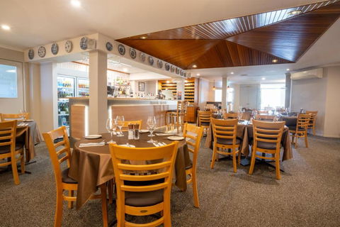 Posthouse Motor Lodge - Queensland Tourism 2