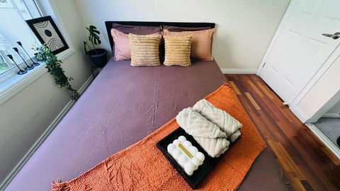 Premium Bedroom In Melbourne - Queensland Tourism 2