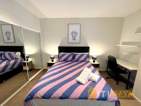 Pretty Penthouse - Close To ANU - QLD Tourism 3