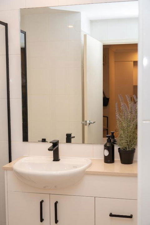 PRIME SPOT: Modern Studio+Balcony Darling Harbour - QLD Tourism 3