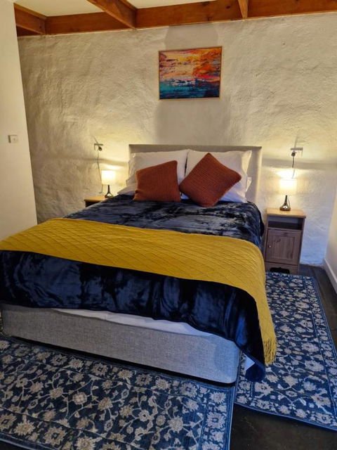 Private Guesthouse - QLD Tourism 2