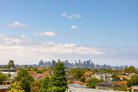 Punthill Essendon North - QLD Tourism 3