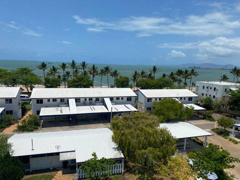 QCWA K P Units - QLD Tourism 0
