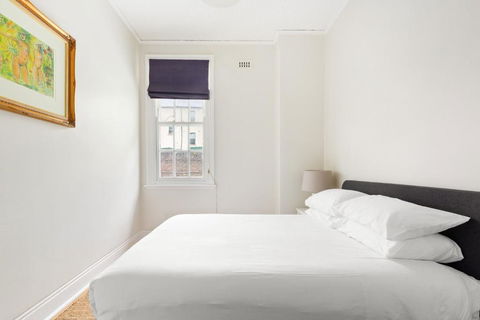 Quaint 3-Bed Heritage Home In The Heart Of Sydney - QLD Tourism 2