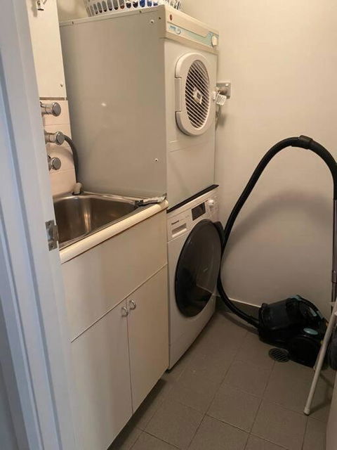 Quality Apartment In The Rocks GLO1203 - QLD Tourism 3