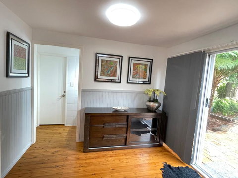 Quiet, Cozy And Calm 3 Bedroom House. - Queensland Tourism 1